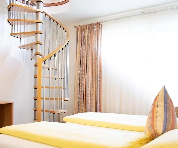 酒店 Burgstallerhof 湖畔的费尔德